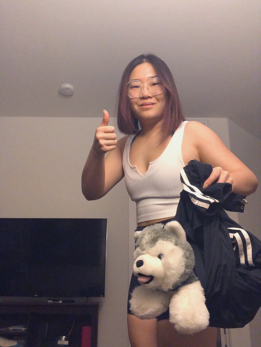 itssJUSmee's tweet photo. who did it better #QuarantineDiaries https://t.co/8Hsj6IkWHK