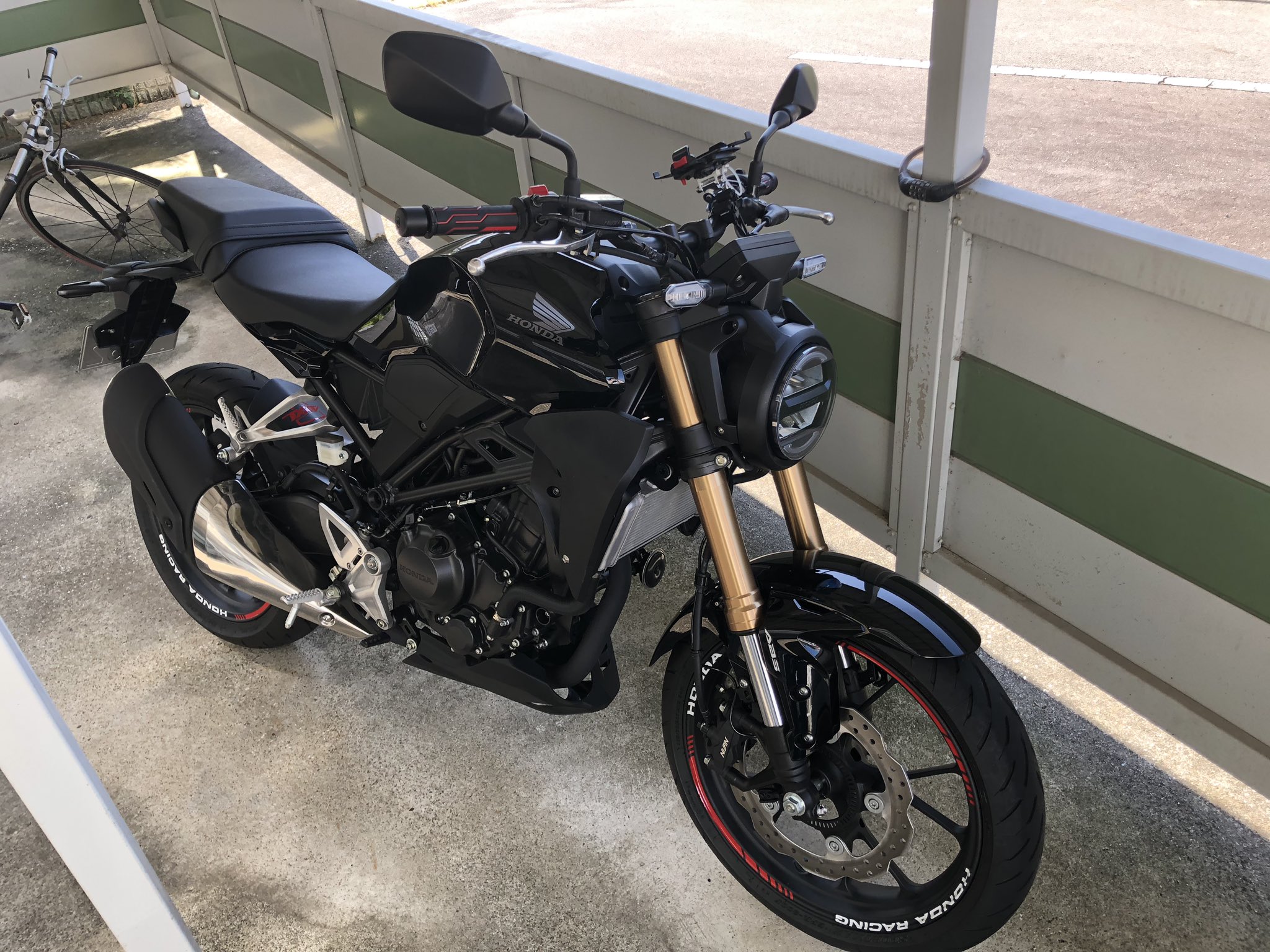 軽二輪ネイキッドロードスポーツモデル「CB250R」の仕様を一部