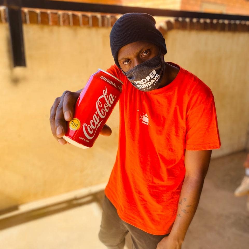 ProperSundays's tweet photo. @CocaCola_ZA @ProperSundays 

#StayHome and enjoy the refreshments of Coca-Cola https://t.co/4h5iWlGS3e