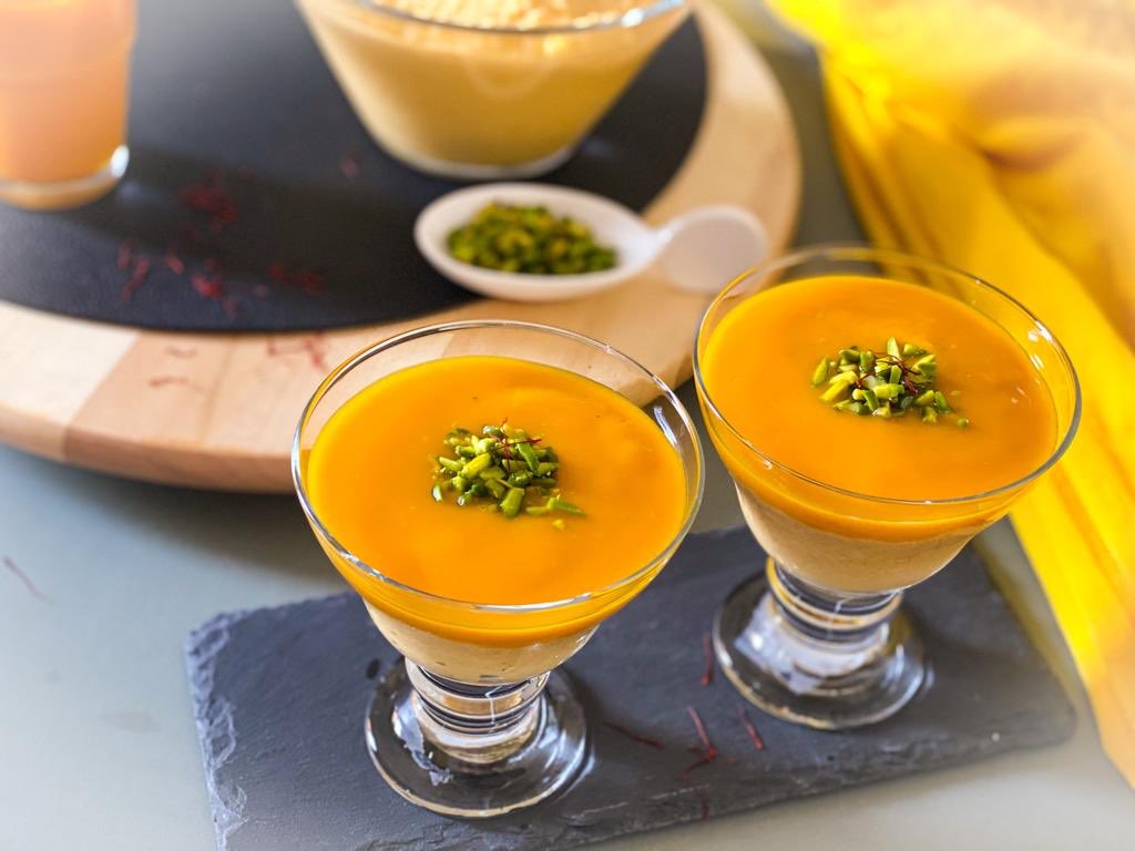 SaraCooksForYou's tweet photo. RECIPE LINK :
https://t.co/4ZjBv3XTzg

Mango Phirni is a delightful and delicious  dessert for the mango season. A simple, easy and quick recipe perfect for parties , festivities and family dinners. Find the complete recipe and many more interesting recipes on SaraCooksForYou . https://t.co/SfgQR0MWDW