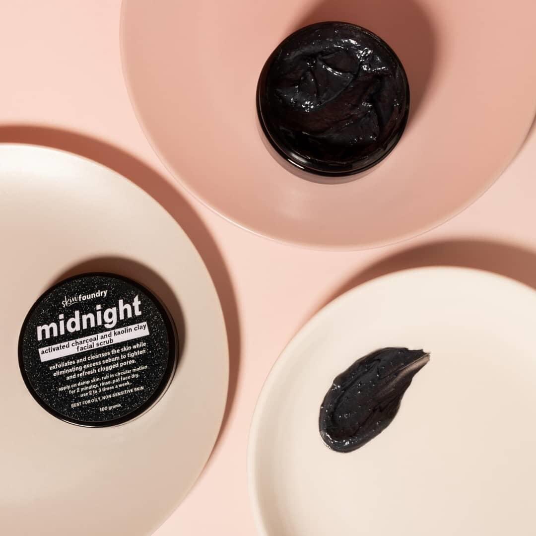 FlauntPh's tweet photo. Don't forget to exfoliate! ππ»ββοΈ Midnight helps clean deep-seated dirt and refresh your pores β¨
Skin Foundry available at https://t.co/3y1FB8RRex π
Get yours now!!
#SkinFoundry #Skincare #MidnightScrub #FlauntSkinFoundry https://t.co/4sMfUkf6cr