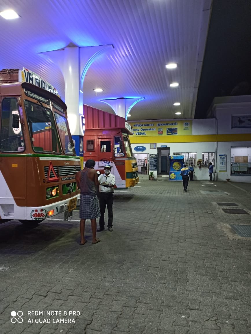 BPCRetailChn's tweet photo. One Stop Truck Shop - Food Fuel Ambience Convenience and Comfort - at our petrol pumps during these tough times. @GSankh @8singhi @BPCLimited @BPCLRetail https://t.co/mg5MdKRZWJ