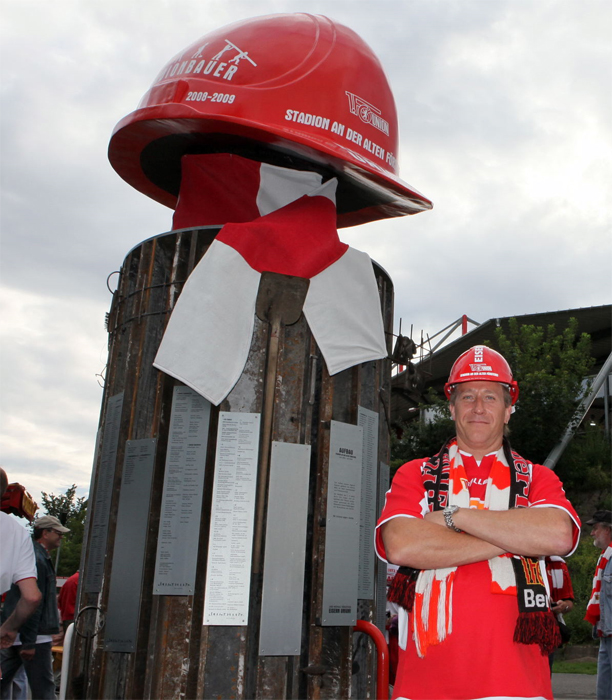 B – Building the Alte Försterei: Over 2,300 volunteers committed more than 140,000 hours of work to rebuild the stadium when the club didn't have the money for it. Now, there's a Builder's Monument at the stadium and a beer garden exclusively for them.  #fcunion