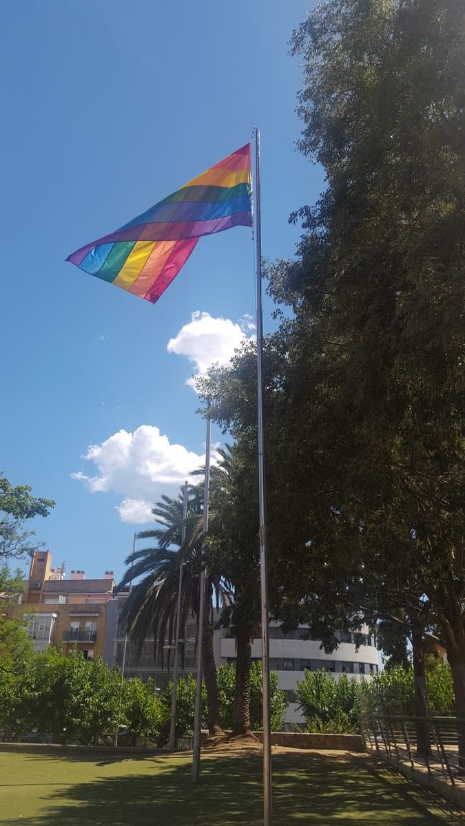 nuriaparlon's tweet photo. Santa Coloma de Gramenet, ciutat plural i diversa 🏳️‍🌈 @scgramenet @CIRDSC https://t.co/Qgu71eWbn1