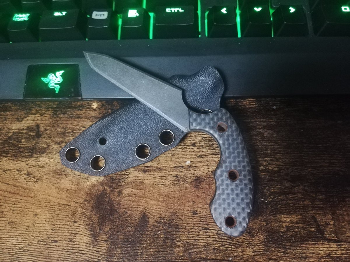 天然蛤 A Twitter Captainknife Tools Captainknives 様よりタクティカルスパイク ホルニッセ を購入させて頂きました ナックルの延長線にスパイクが位置するようアングルの付いたハンドルと6mmd2の塊感が最高 天然蛤 A Twitter Captainknife Tools Captainknives 様よりタクティカルスパイク ホルニッセ を購入させて頂きました ナックルの延長線にスパイクが位置するようアングルの付いたハンドルと6mmd2の塊感が最高