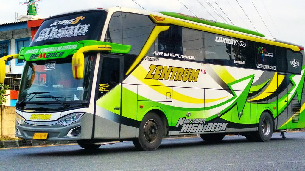 Trans Zentrum Madu Kismo
Aksata
Jetbus SHD3+ repairbody99
Hino