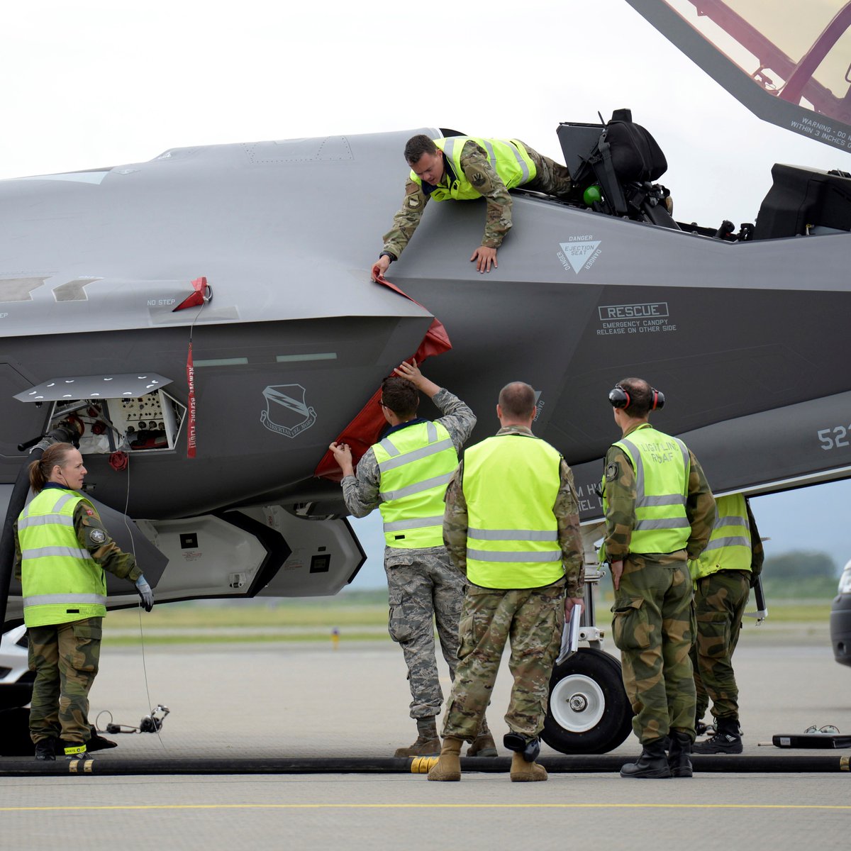 F-35 Lightning II Joint Program Office tweet media