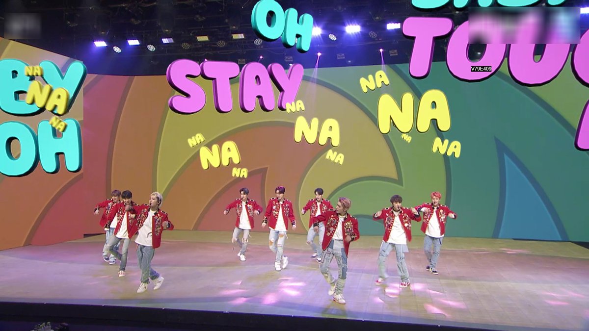 มึง ใส่เครื่องราชย์ร้องเพลงทัชจริงดิ ไม่ได้ปะวะ โอ๊ยยย 555555555555555555555