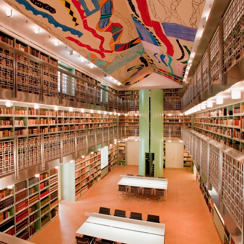 Ultimo giorno di #MuseumWeek. #PalazzoBranciforte aderisce al tema #SogniMW con le geometrie libere e mobili e nei colori accesi dell’affresco di Ignazio Moncada di Paternò sul soffitto della nostra biblioteca #Togetherness #MuseumWeek  #dreamsMW #fondazionesicilia