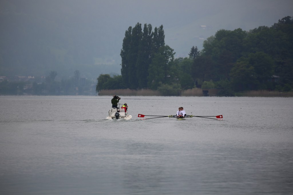 swissrowing's tweet photo. Nicht verpassen!

Sportpanorama heute Sonntag, 17.5., um 18.15 Uhr, auf SRF2 mit unserem Olympia-Kader. 
Hier ein paar Impressionen vom Drehtag. https://t.co/d0no42GUYt