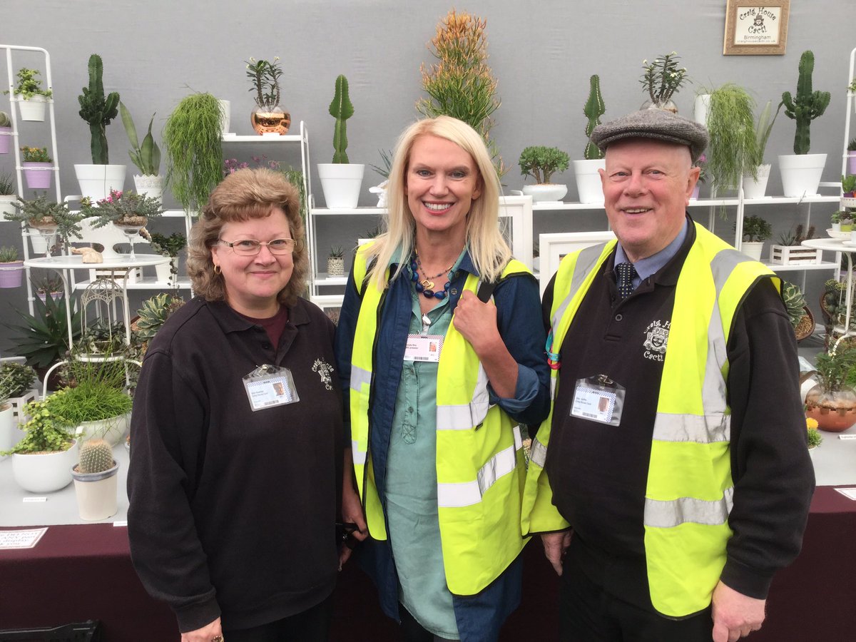 It’s amazing who you meet up with during the build up <a href="/The_RHS/">The RHS</a> Chelsea flower show. <a href="/CraigRevHorwood/">Craig Revel Horwood</a>  and his partner Andrew #nickknowles <a href="/sophieraworth/">sophieraworth</a> #annekarice #cactuscouple #popsythecactus #100masters <a href="/CreativeBCuk/">CreativeBlackCountry</a> Memories of previous years!