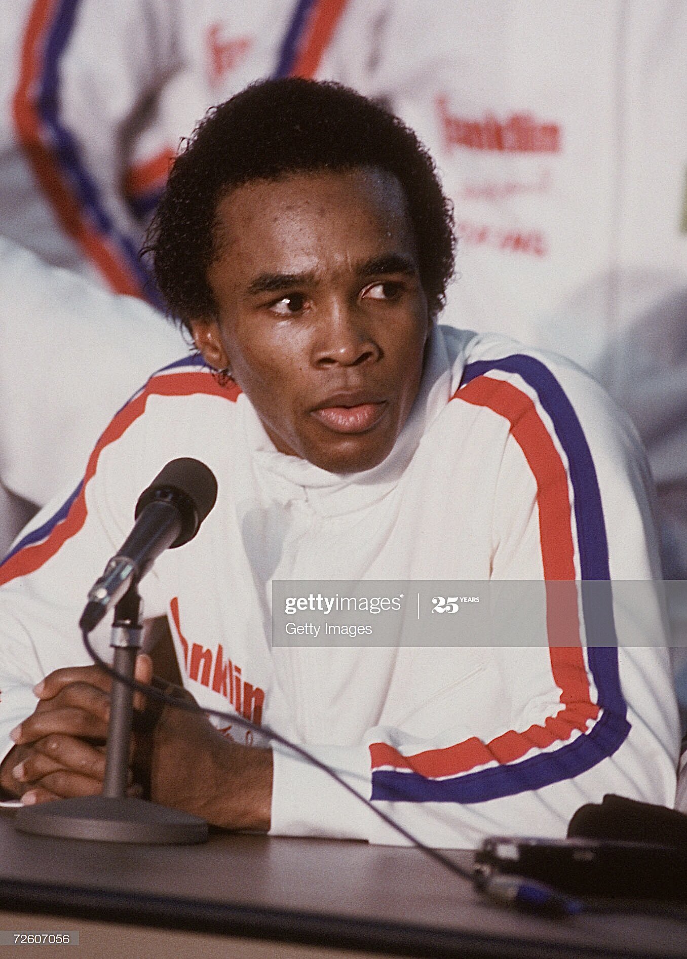 Happy 64th Birthday to former 5-division World champion, Sugar Ray Leonard 