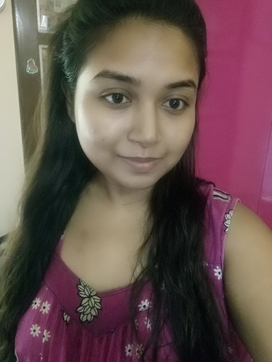 Sayaneedas2's tweet photo. Pampering myself 😊

#Quarantine #QuarantineLife #quarantinepampering https://t.co/wE3HiZuD0P