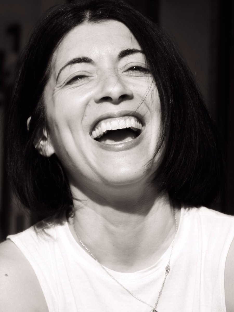 I took lots of pictures of Sheryl laughing her head off but she didn’t love those as much as the serious ones. I’ve rarely not loved photos of people laughing. Apart from probably of me. #LoveInATimeOfIsolation  #LoveInATimeOfCorona  https://www.instagram.com/p/CARnCM6ndyj/?igshid=js4tpbihbhmo