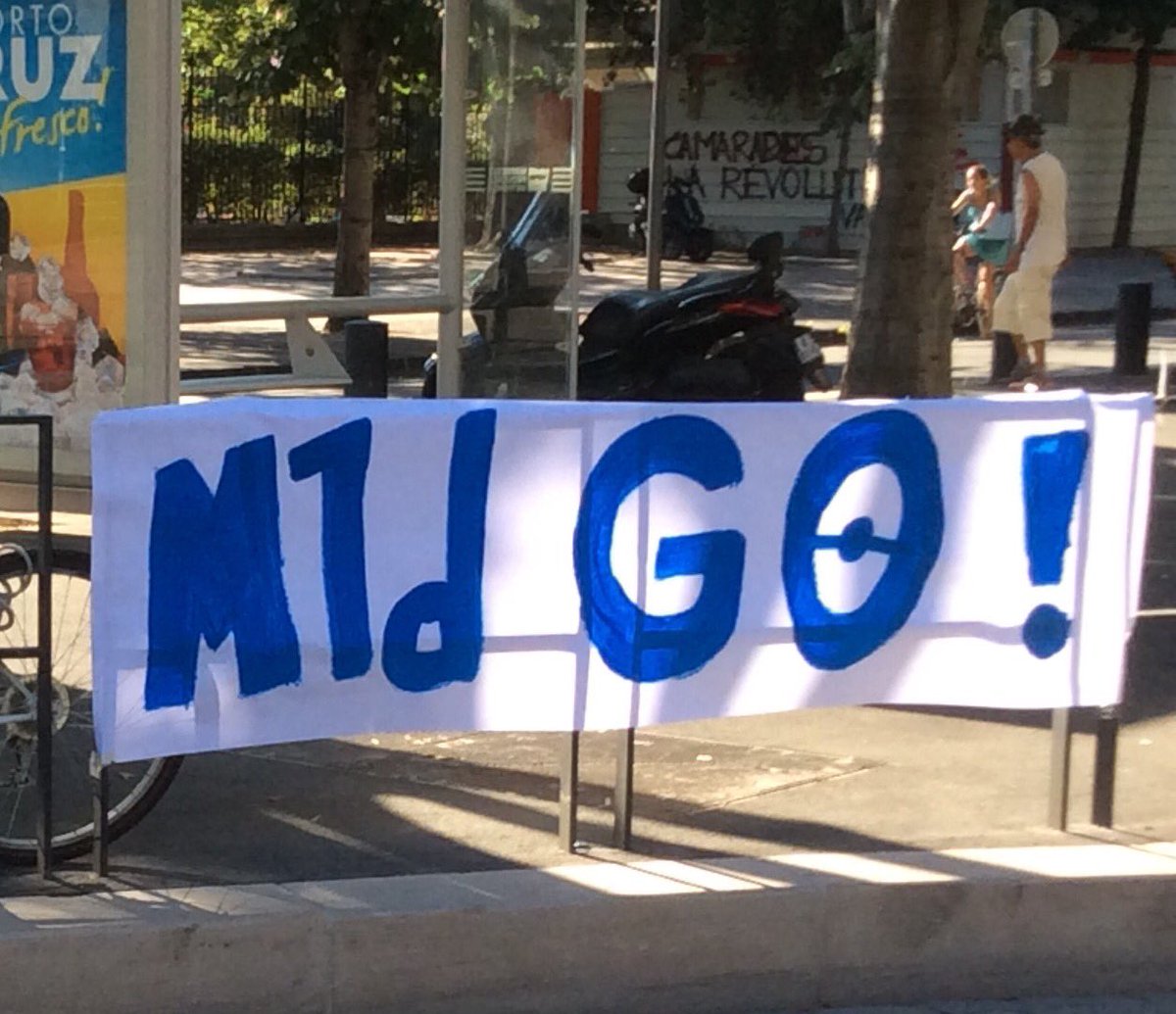 stef1899OM's tweet photo. Gneuh gneuh #McCourtGo sa veux rien dire #MLDGO aussi c est juste en référence à PokémonGo 😭 bande de trimard.... 😩 https://t.co/Sj0Sk2cvTa