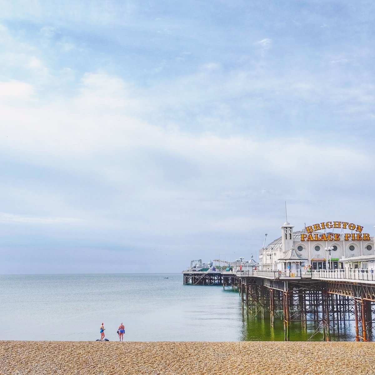 Brighton, early doors. So lovely to catch a fleeting glimpse of the sea this weekend 💙 . #workviews #debporterphotography