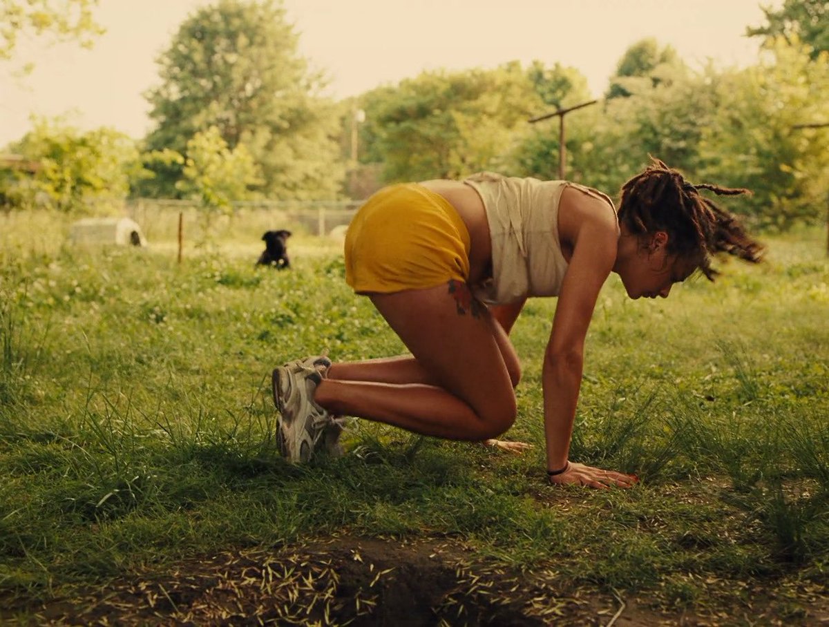 wondersoffilm's tweet photo. AMERICAN HONEY (2016)
dir. Andrea Arnold https://t.co/p4lJ4bICQ1