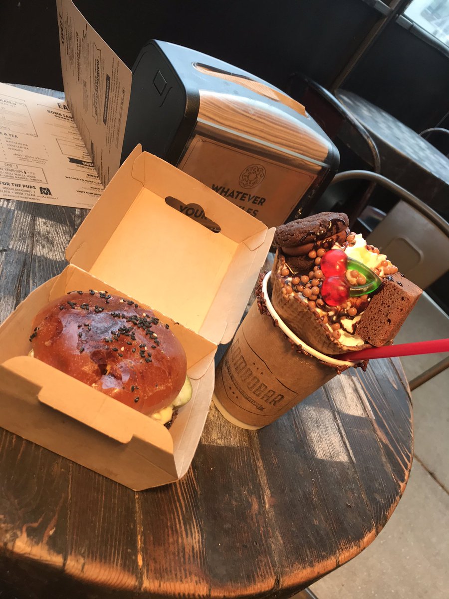 selfcarenurse's tweet image. If I would’ve known this would be my last time at #BomboBar, I should’ve brought two burgers! 

What dine in food are you missing right now? #Foodie #foodphotography #foodblogger #QuarantineLife #QuarantineAndChill #cheeseburger #hotterchocolate #foodislife #showusyourbombos