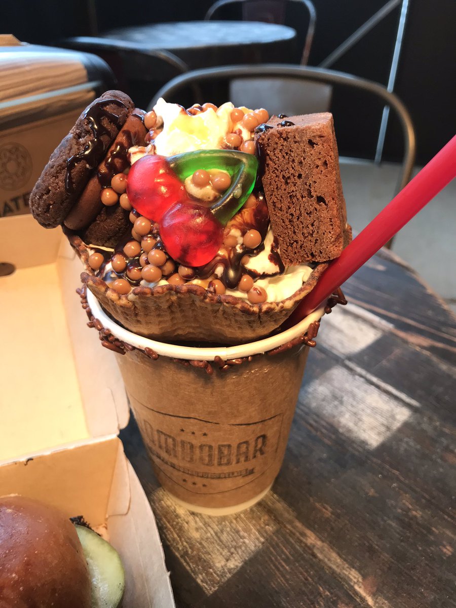 selfcarenurse's tweet image. If I would’ve known this would be my last time at #BomboBar, I should’ve brought two burgers! 

What dine in food are you missing right now? #Foodie #foodphotography #foodblogger #QuarantineLife #QuarantineAndChill #cheeseburger #hotterchocolate #foodislife #showusyourbombos