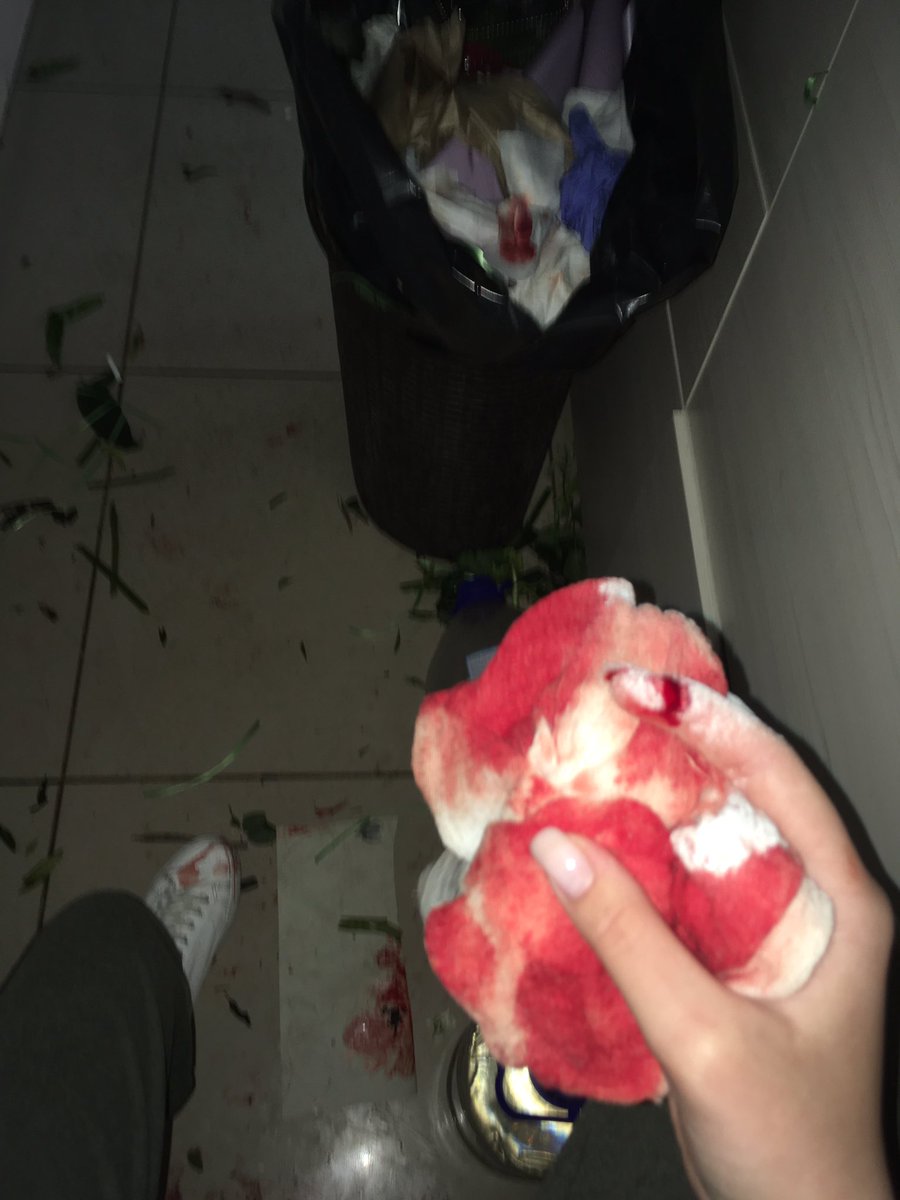 Быть флористом это круто, говорили они, и накладывали мне швы.👍🏼