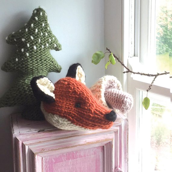 knithacker's tweet photo. Designer Spotlight: Claire Garland's Sophisticated Knitted Creatures - Bunnies, Mallards, Foxes and More: 👉 https://t.co/5lZiamFDqj #knit #knitting #handmade #diy #fauna #ClaireGarland #DotPebbles #giftideas #cat #cats #caturday https://t.co/QExbJypjUS