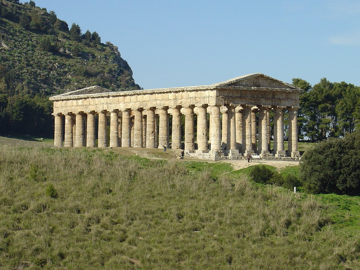 The site of the Battle of Calatafimi is a bit 'in the middle of nowhere' but if you visit the lovely Greek temple (photo) & theatre at Segesta, it's worth a short drive (see map) along the winding Sicilian roads to visit the monument (photo) holding remains of the fallen >> 101