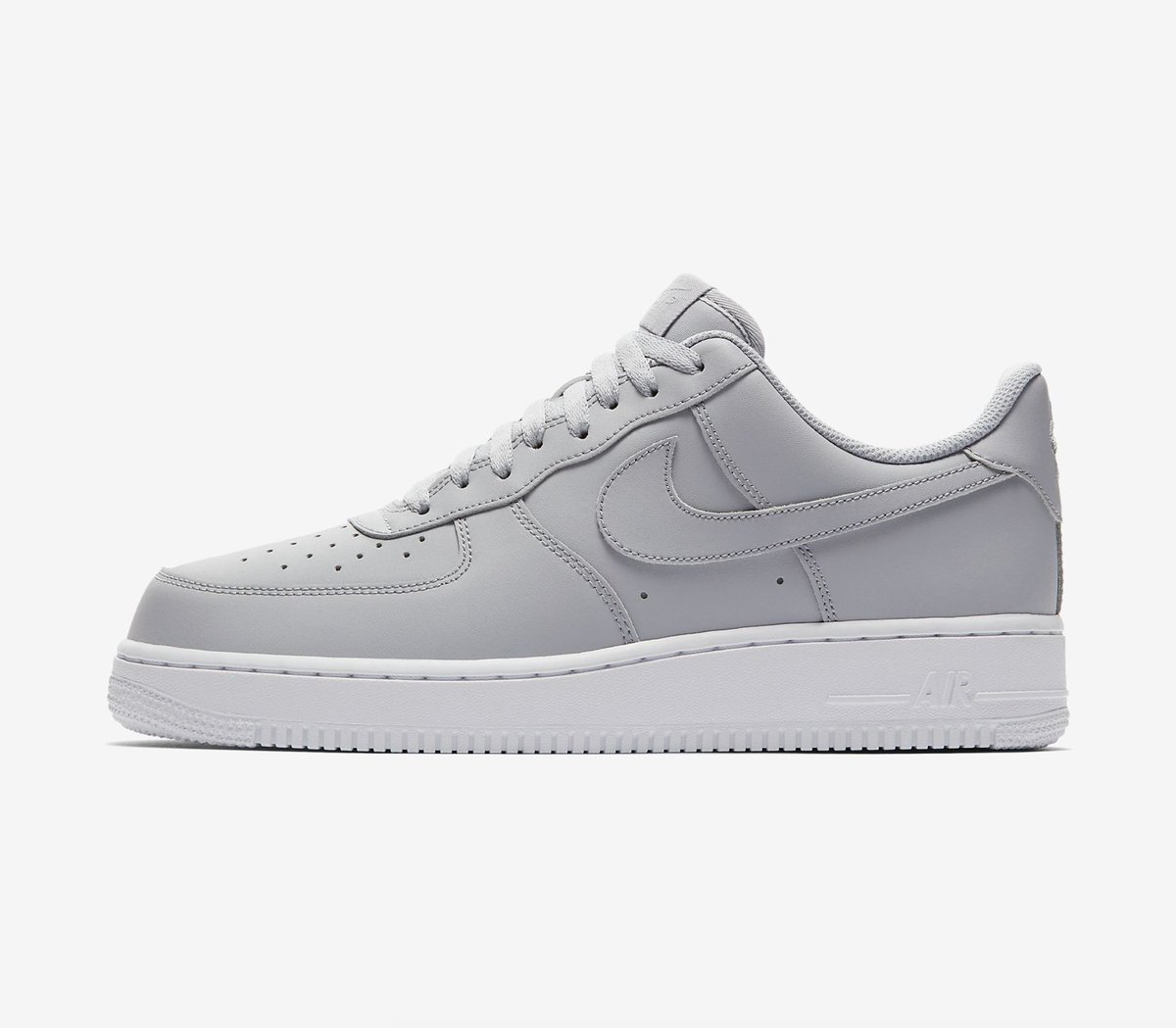 thesolerestocks's tweet photo. The most classic Nike Air Force 1s are back at Nike...Everybody should own one of these! ⚡️

Black Swoosh > https://t.co/k7dp435nB5
White Swoosh > https://t.co/Sh4bfk2d9H
Midnight Navy > https://t.co/Fl8f769buQ
Wolf Grey > https://t.co/DmAsOH4lQl https://t.co/mJ6t6A03yL