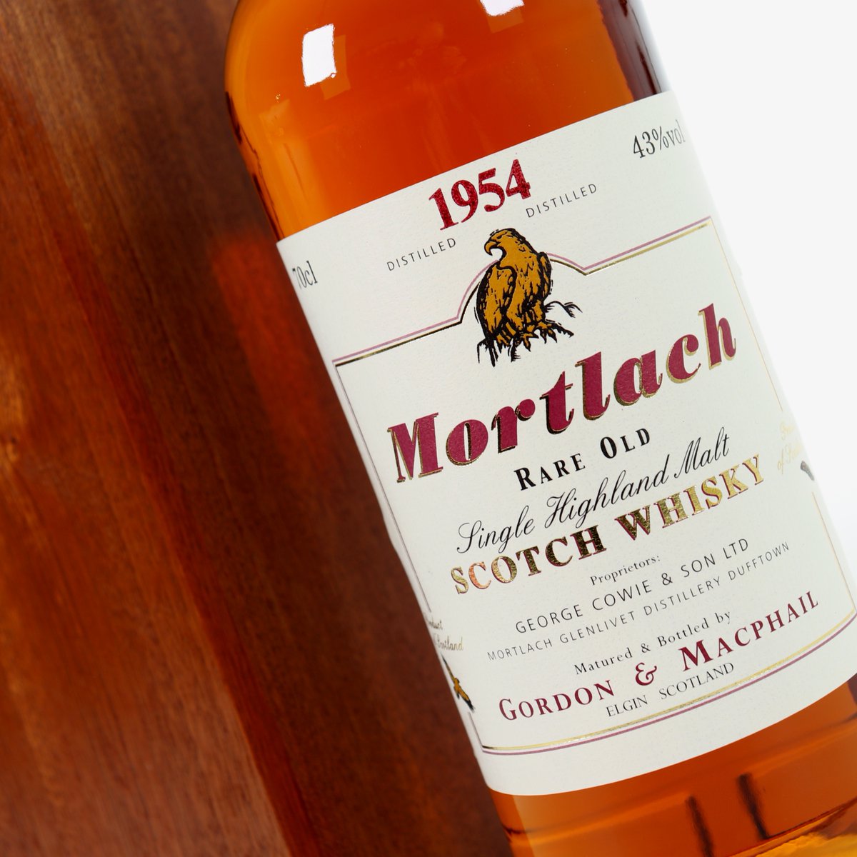 WhiskyHammer's tweet photo. Bottled in 2008, this 1954 Mortlach is a dream of a rare old single malt. This "Beast of Dufftown" delivers yet another fine example of everything that is understated yet rich in history.
Bid now: https://t.co/aKNDvmOePA
#whisky #whiskyauction #scotch #dramtastic #singlemalt https://t.co/QPIjjjtGrt