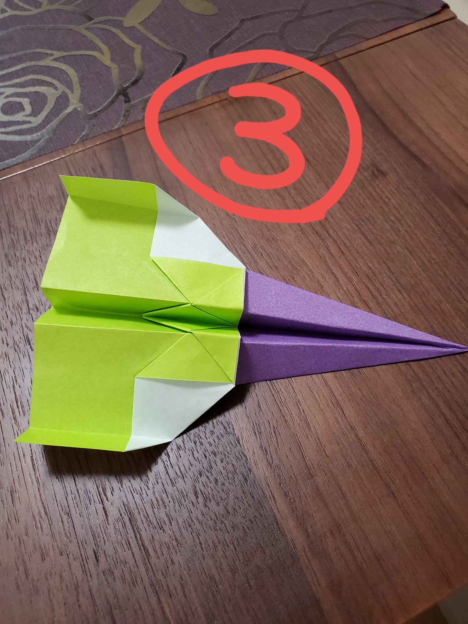 井澤秋乃 囲碁棋士 息子が紙飛行機に興味を持ったのでyoutubeで学んで実践 普通の紙飛行機 最強の紙飛行機 2つを重ねて ダブル合体だ と喜ぶ息子 さて どれが一番飛ぶでしょうか T Co Tprrqkhoo7 Twitter