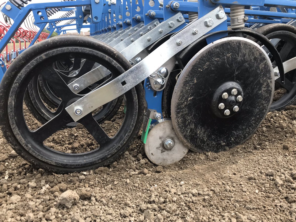 jurveenink's tweet image. Ook hebben we gisteren de eerste praktijktest gedraaid met onze nieuwe “kouterwieltjes”.. resultaat lijkt veelbelovend 😁🛠🔩#winterproject #netffeendrukkie #solitair