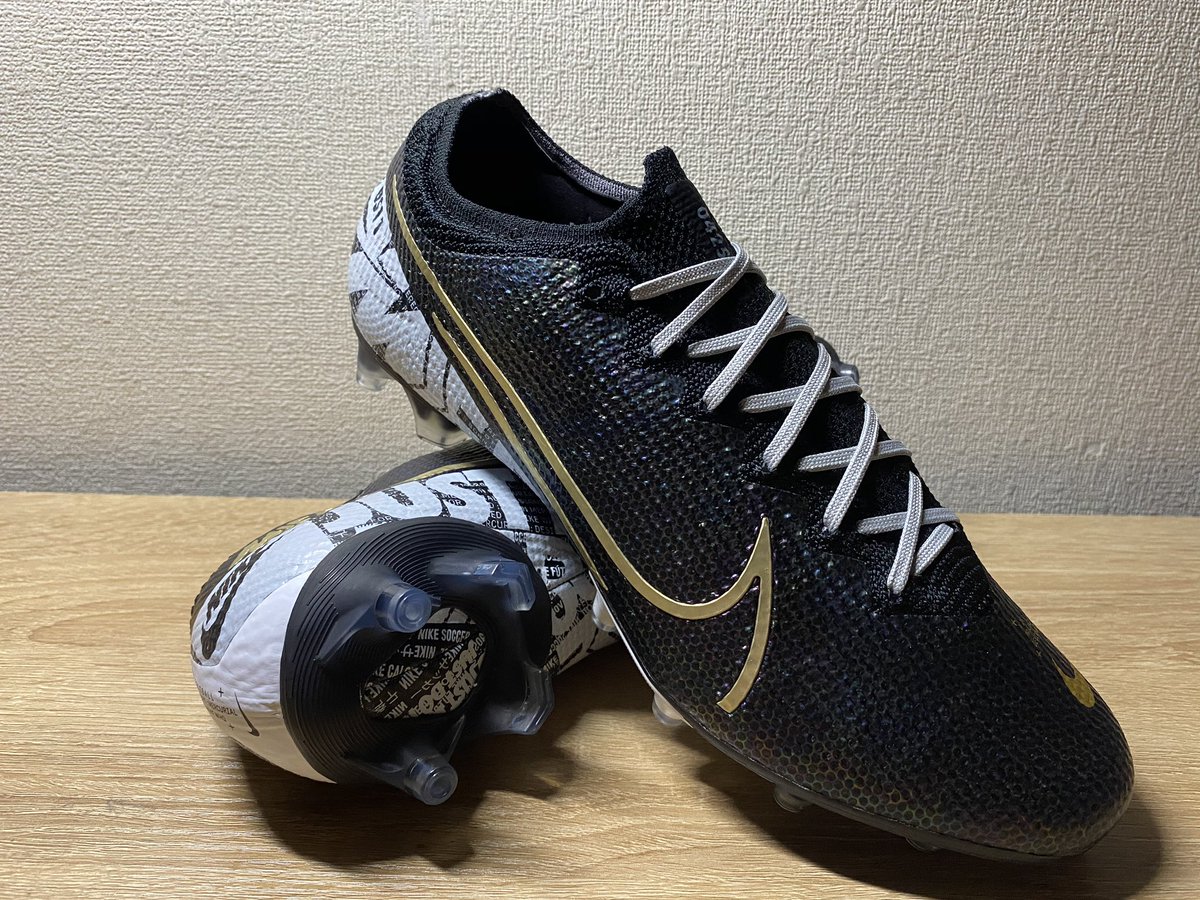 1029サッカースパイク tweet media