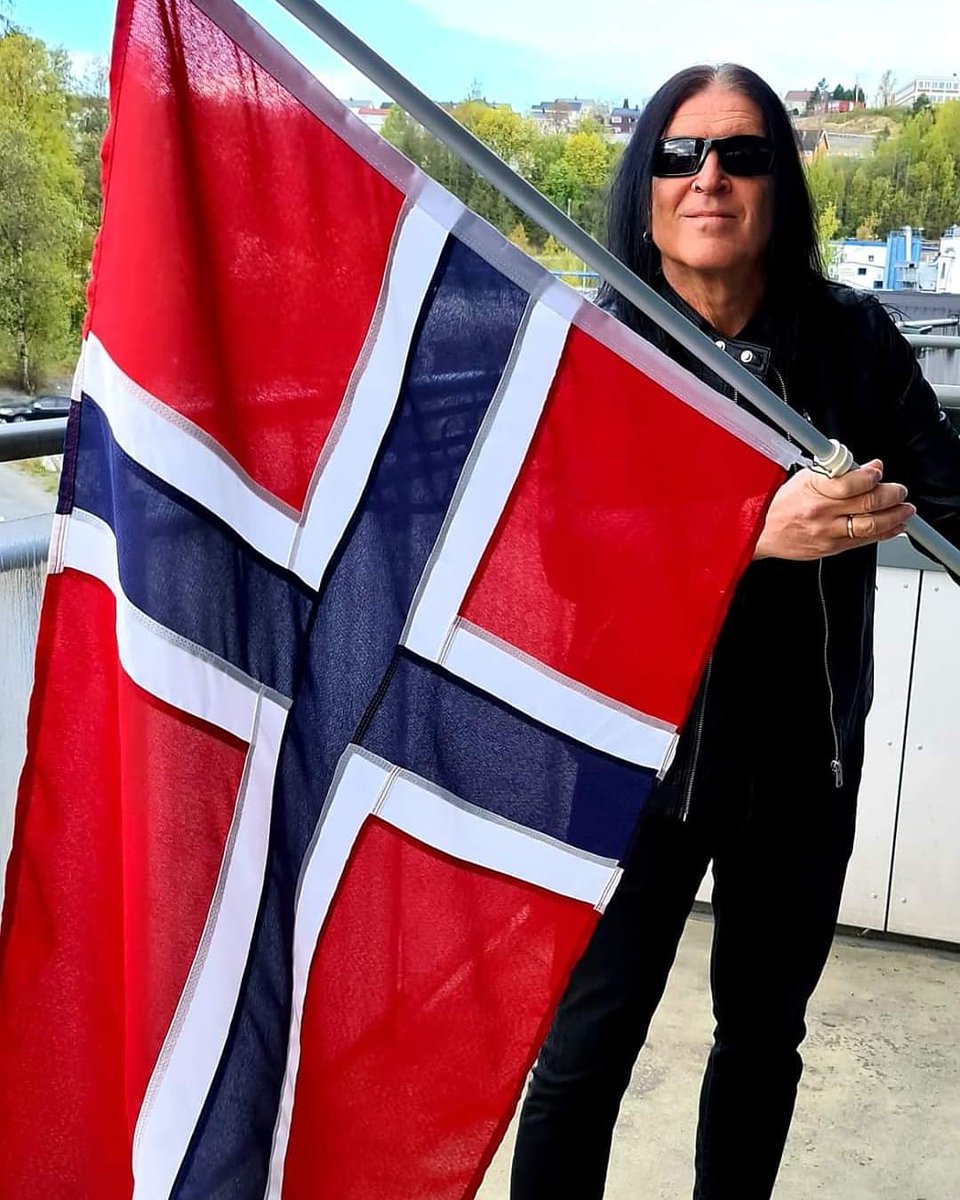 CrestofDarkness's tweet photo. Message from @IngarAmlien of @CrestofDarkness  "Celebrating Norwegian National Day has always been important to Norwegian people!  In these times  nothing is easy, but we have shown that as a nation we are all pulling together. I'm proud to be a Norwegian!"
@mykingdommusic https://t.co/5DneZhV7FF