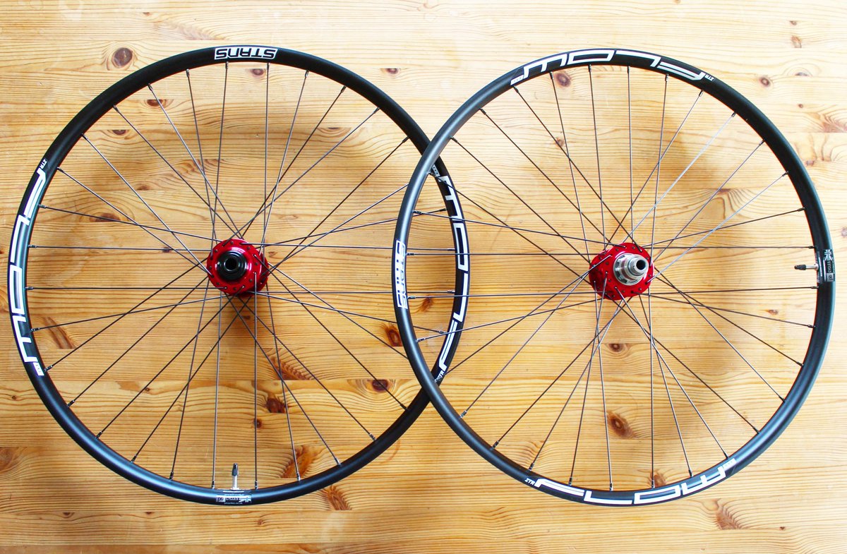 ptcycles's tweet photo. Handbuilt by us with numerous hub and decal colour options
๐ https://t.co/THGqknj7Xt
#customwheelbuilding #handbuilt #shred #stansflow #chrisking #enduro #downhill #ebike https://t.co/Z7aM5Z2OOL