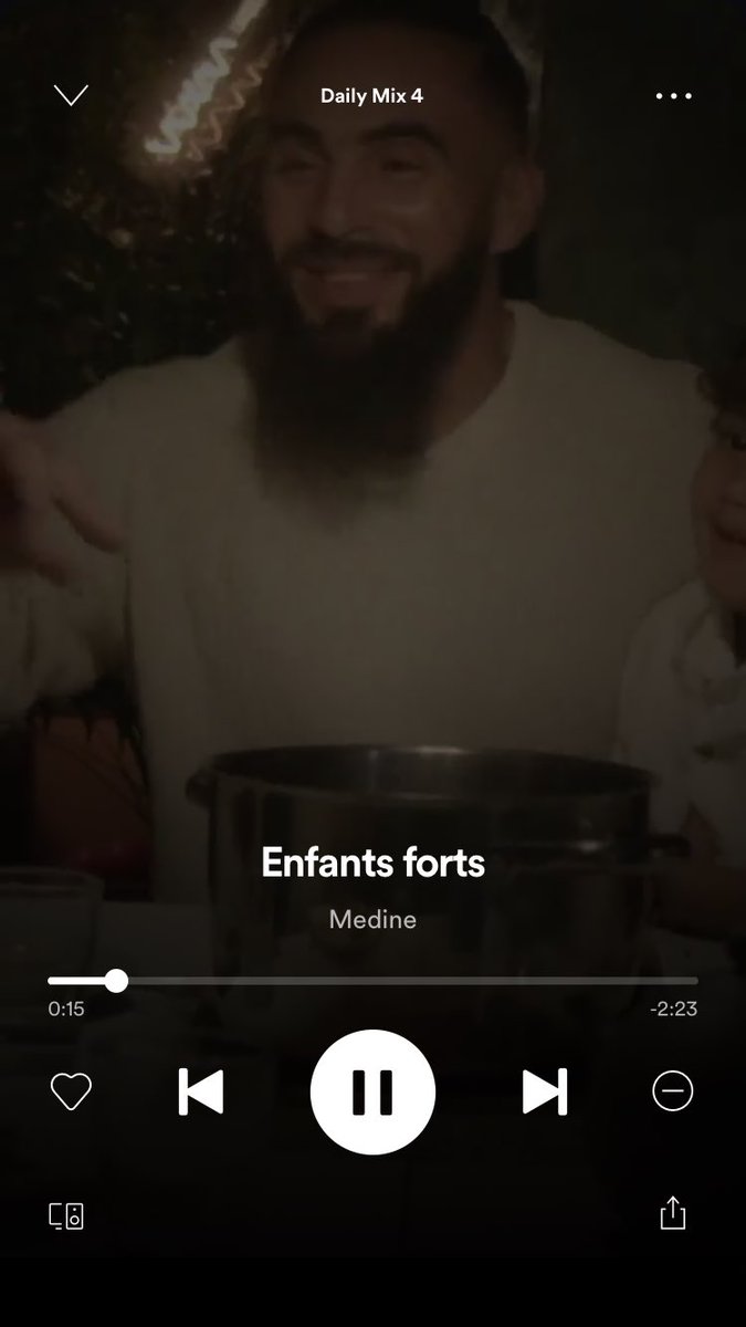 rapextract's tweet image. « C'est mieux d'construire des enfants forts
Que d'réparer les adultes cassés »