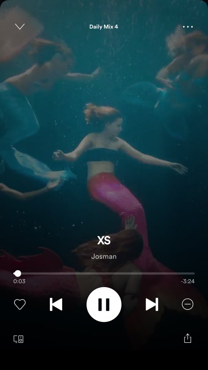 rapextract's tweet image. « Oh baby, baby, mince, c'est pour toi qu'j'en pince
À midi, j'rêve de billets, à minuit, j'rêve de tes eins »