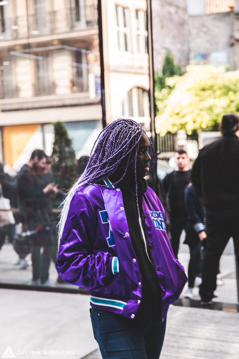 laureneeee_'s tweet photo. Il y a un an sortait cette magnifique veste @pmf_merch @djsnake @PMF_official 
Shoot improvisé par the best @miko_goncalves 💜 https://t.co/jGqrThunsI