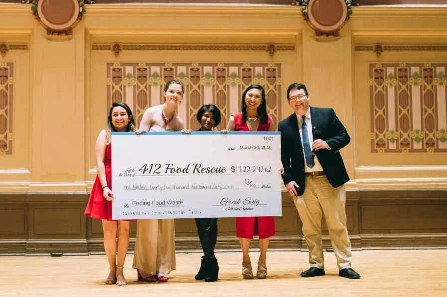412FoodRescue's tweet photo. For the second year in a row, 412 Food Rescue is the lucky recipient of funds raised from @CarnegieMellon's Greek Sing! ❤ Thank you to everyone involved for raising over $42,000 for 412 Food Rescue this year, and congratulations to graduating seniors!

#Classof2020 #EndFoodWaste https://t.co/cNVW1RvFxP
