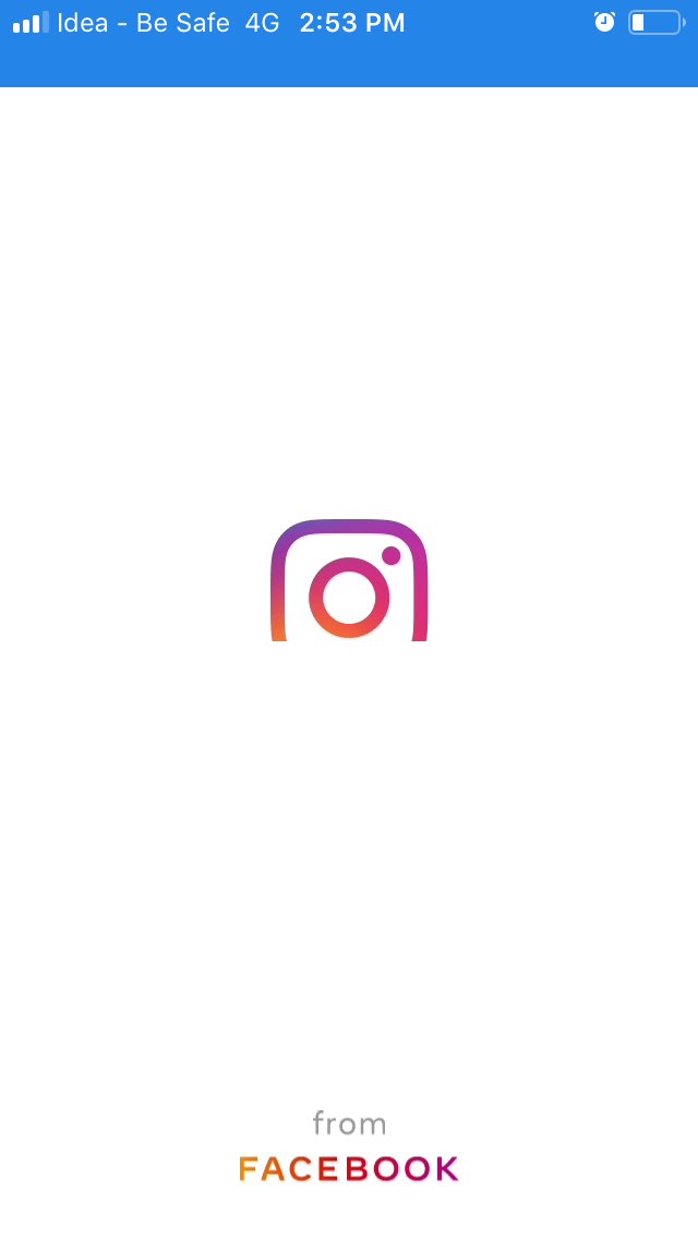 AlfinSThomas's tweet photo. Soo... TIL if personal hotspot is active the @instagram logo will not fully show. https://t.co/ZYjox2a6nk