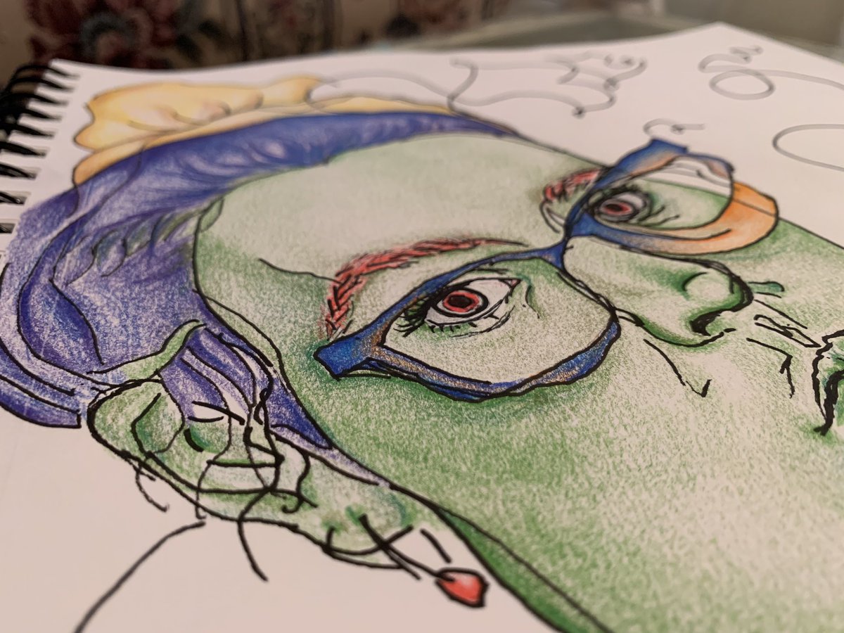 kokoshorts's tweet photo. @Crayola colored pencils.. finally getting it 👁‍🗨❤️🔸

#crayola #coloredpencil #abstractart #selfportrait #mood https://t.co/WcKXHegmNP