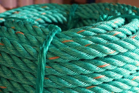 Pescaste_'s tweet photo. Una bolsa de plástico tarda alrededor de 150 años en descomponerse totalmente.
Los aparejos de pesca son uno de los objetos más contaminantes porque se pierden en el mar.
#ciberfyer https://t.co/O08f3reVSu