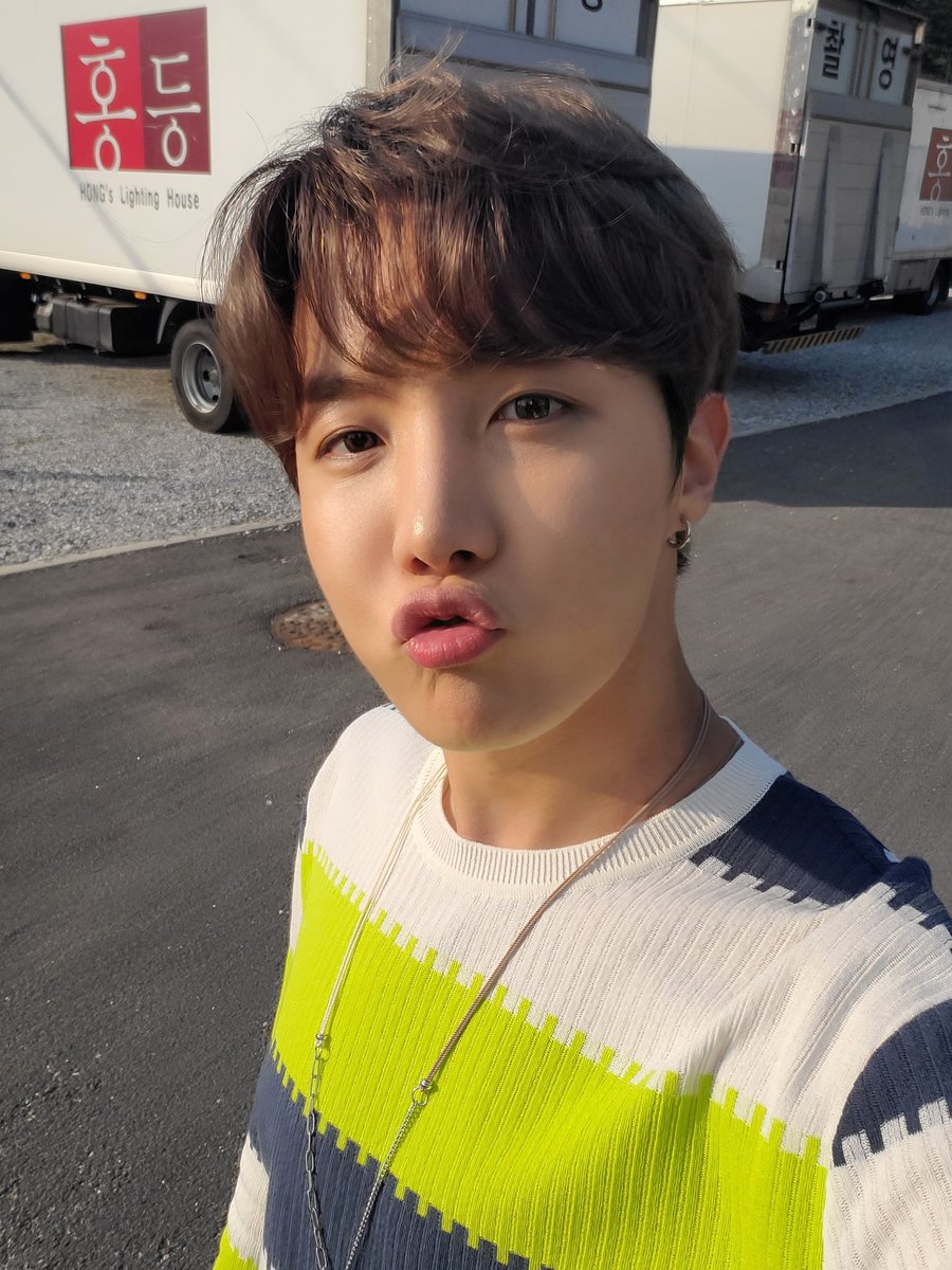 BTS_twt tweet picture