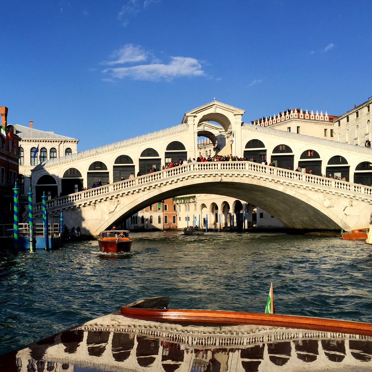 affinitiarch's tweet image. The Rialto bridge  🇮🇹 ...... Who&apos;s ready for another design trip  

#classicarchitecture #architectureanddesign #timeless #designtrip
#venice #unique #veniceitaly #venicecanals #grancanal #rialto #rialtobridge