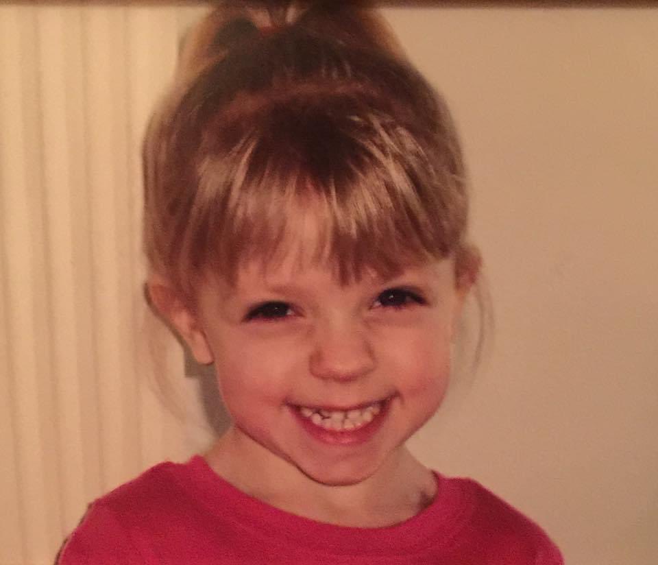 face_ron777's tweet photo. Happy 19th Birthday @kate_face23 https://t.co/c7UYoOBjZY