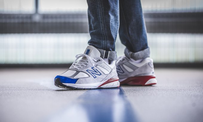SOLELINKS's tweet photo. Ad: New Balance 990v5 'USA' on sale for $93.74 + FREE shipping, use code DUNK25 => https://t.co/dW9m7J99wN https://t.co/ZgOc4s9A2q