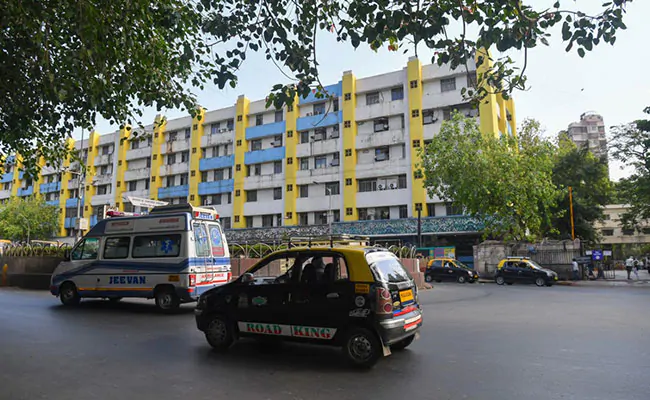 ndtv's tweet image. What's allowed, what's not in phase four of #COVID19lockdown ndtv.com/india-news/cor…

#Lockdown4 #lockdownguidelines