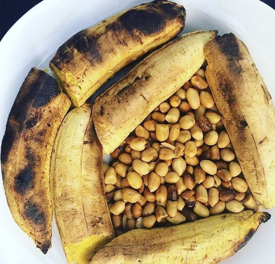 Boli and groundnut or Garri and groundnut?