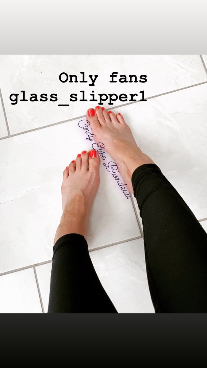glass_slipper1's tweet photo. Foot lovers my only fans is now live! https://t.co/ekFCWxL4Yv 

Show a girls feet some love....

#footfetish #footpics #feetlovers https://t.co/jBB9V2mkVV