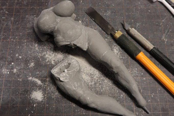 大・切・断。ハイレグっぽいラインだから切断面の面積がとんでもないことになった。 