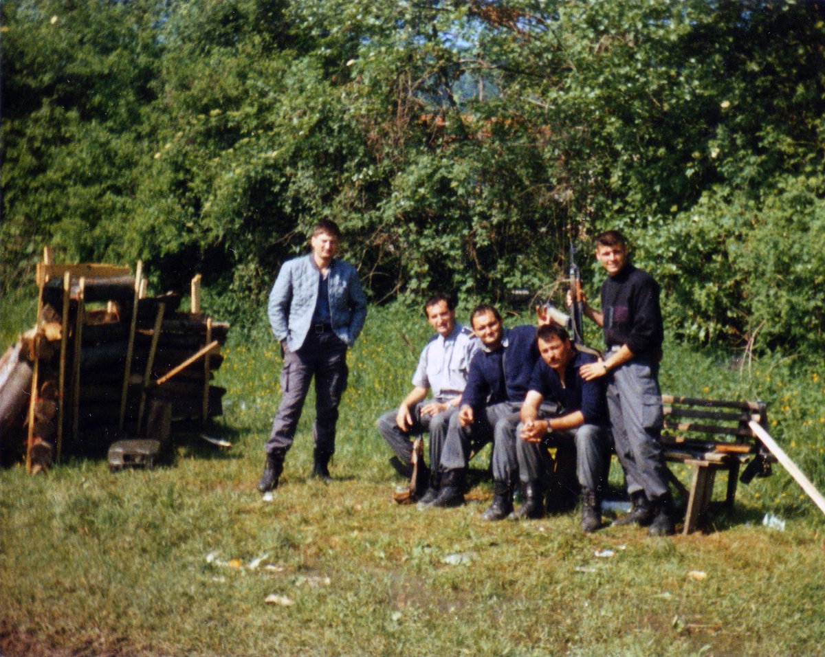 PolicijaU's tweet photo. #Croatia 🇭🇷
#DugaResa
MUP RH PP DUGA RESA
• Šumetlica, Vro "Bljesak" '95. https://t.co/PuLxBPRUg0