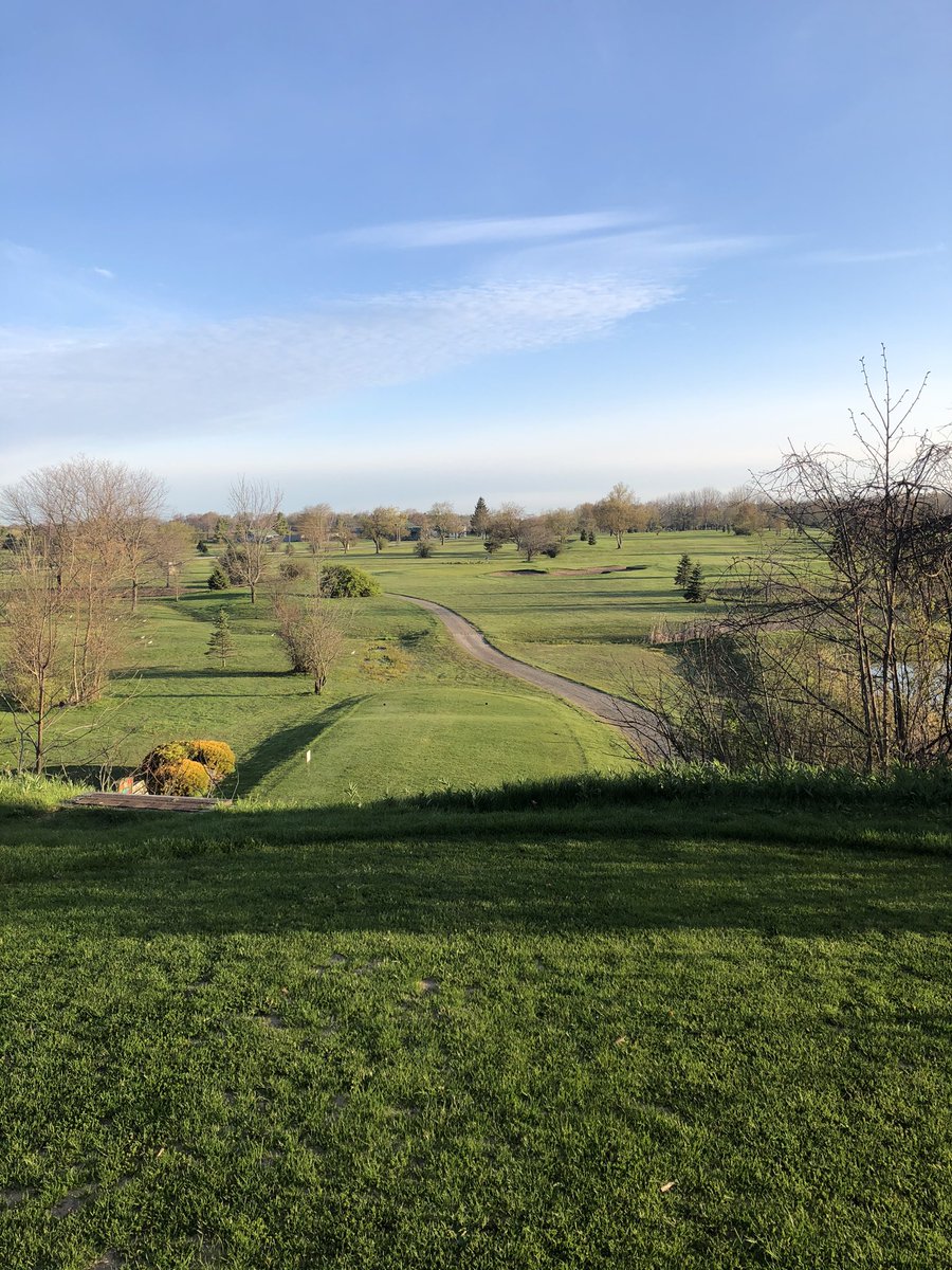 Atw_8893's tweet photo. Two rounds in the books. Beautiful morning at @whiskyrun! Great playing at the friendliest course in #Niagara. Great job of keeping golfers and staff safe and course in great shape! #golf #golfisback https://t.co/KY3o8Vr1vN